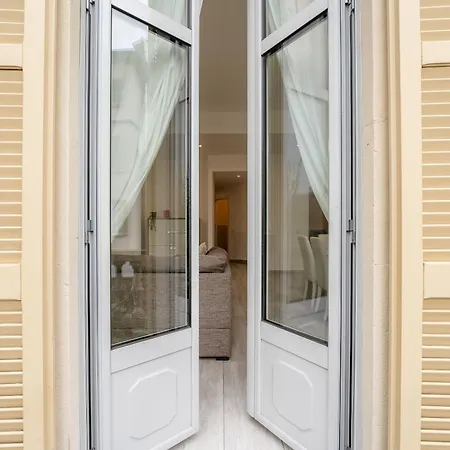 White Magnolia Appartement Como