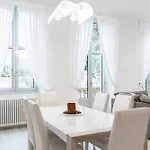 White Magnolia * Como