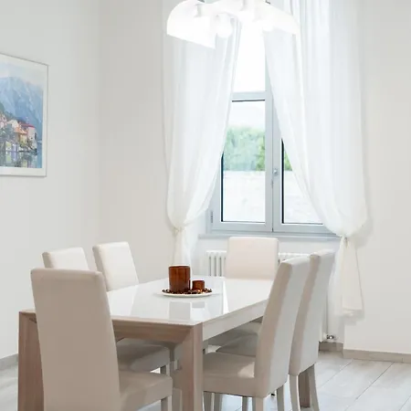 White Magnolia 科莫